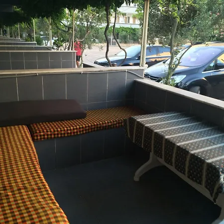Karakas Ayvalı