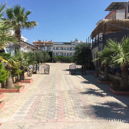 Karakas * Ayvalı